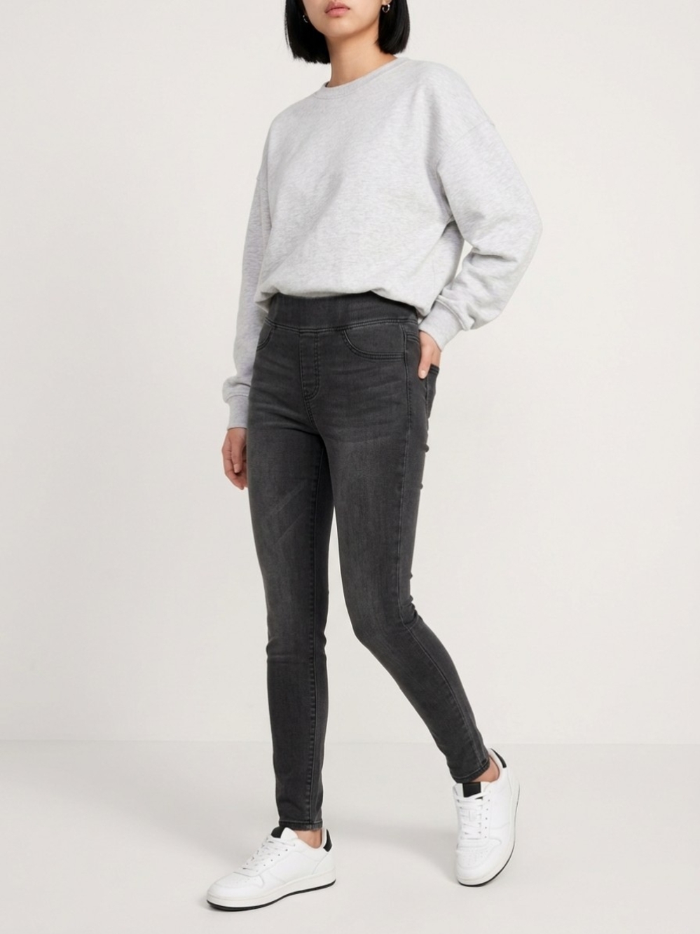 High-Rise Skinny Jeans in Charcoal Gray - Women's
